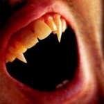 1-vampiro-dentes-presas